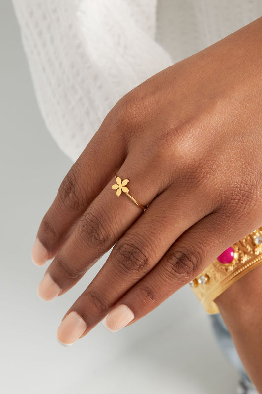 Ring met bloem - goud
