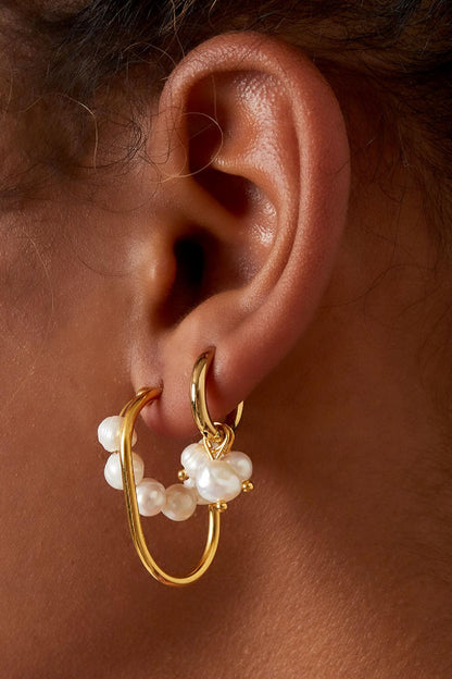 Oorbellen met bungelende parels - zilver