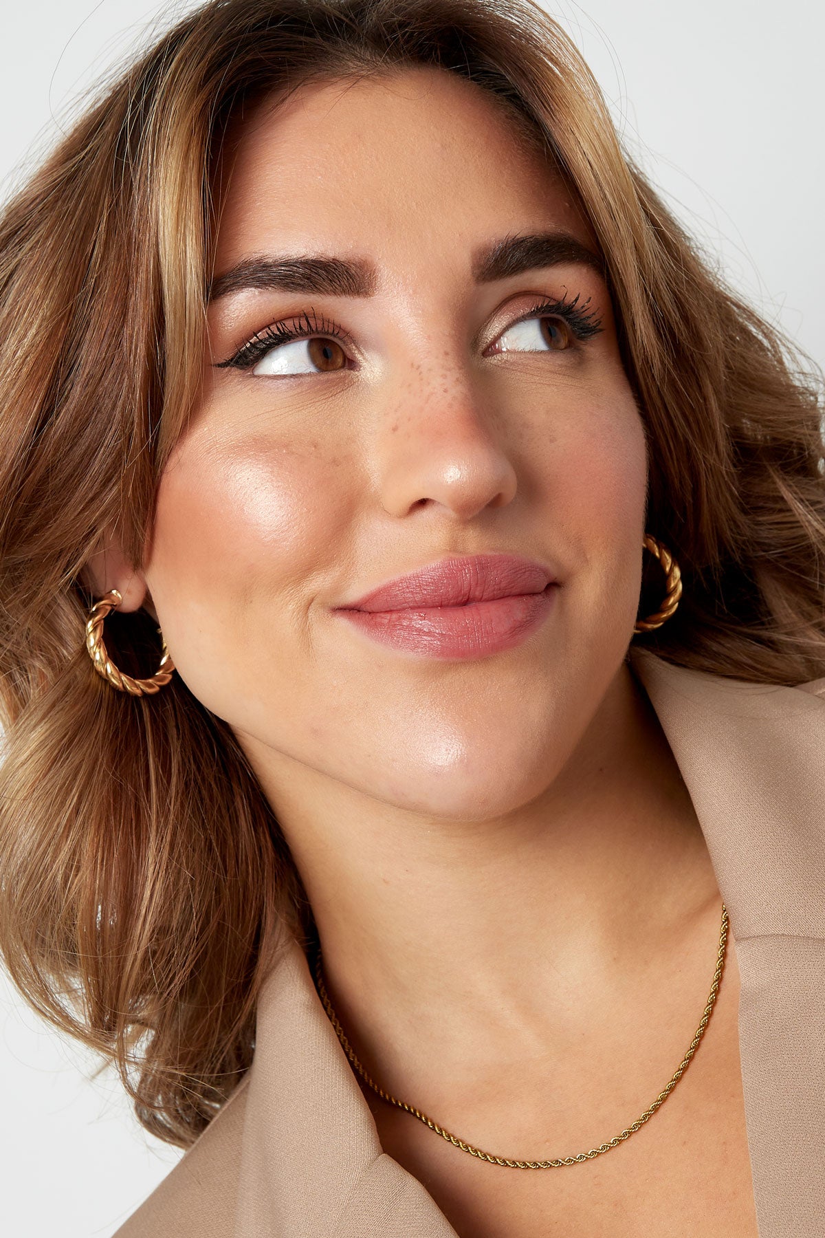 Twisted earrings - gold