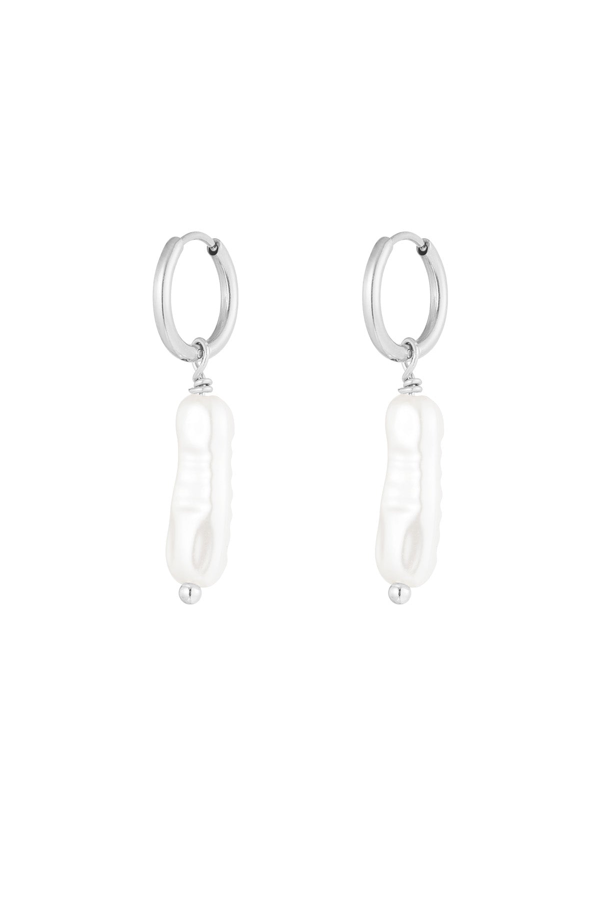 Oorbellen met langwerpige parel - zilver
