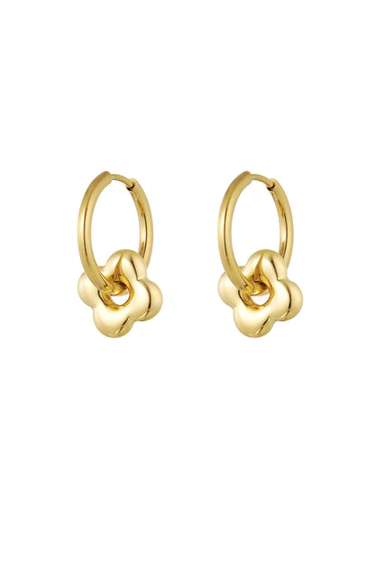 Oorbellen met klaverbedel - goud